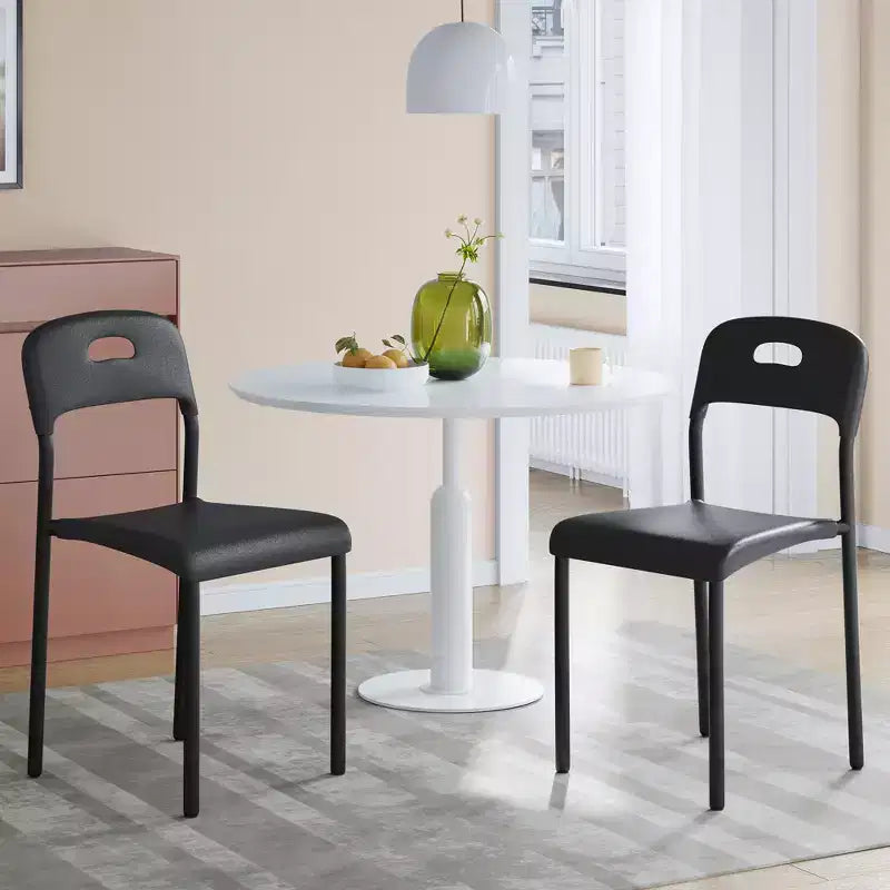 Chaises de salle à manger empilables en plastique avec pieds en métal pour salle de conférence, bureau, table de salle à manger, montage facile, résistant aux taches, utilisation intérieure et extérieure