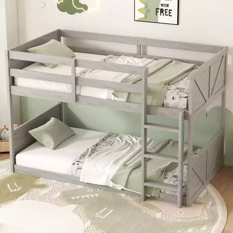 Lit superposé jumeau sur jumeau avec cadre en bois d'hévéa, tête et pied de lit à panneaux