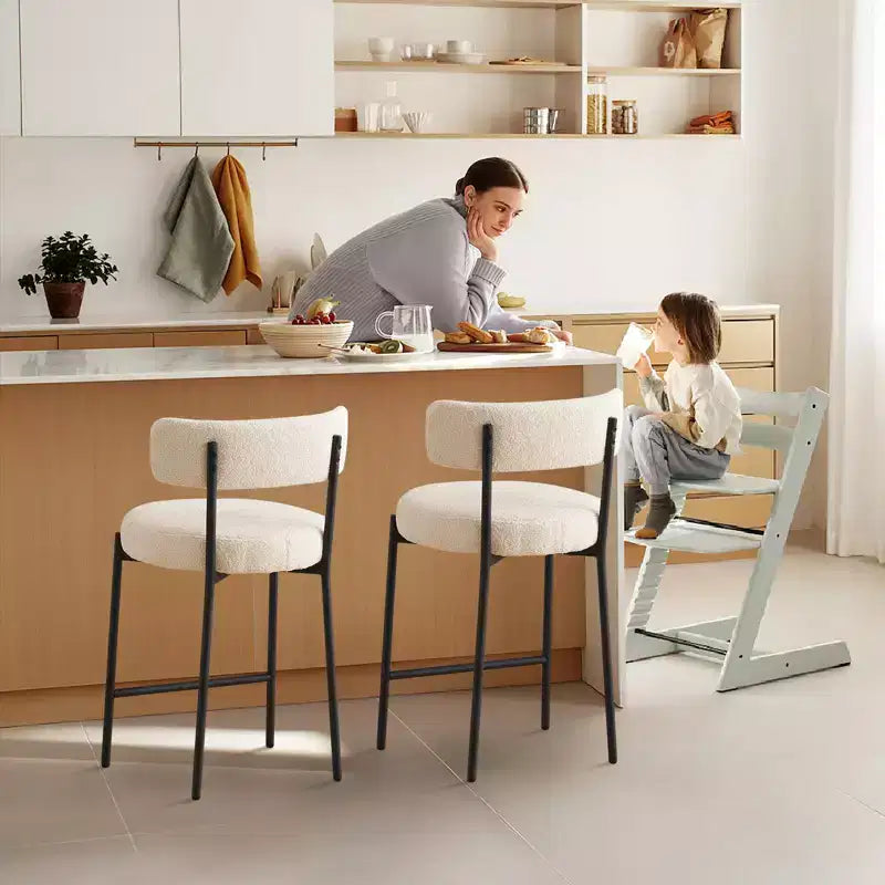 Lot de 2 tabourets de bar en tissu bouclé, hauteur comptoir 61 cm, dossier mi-haut, pieds en métal, pour îlot de cuisine et salle à manger