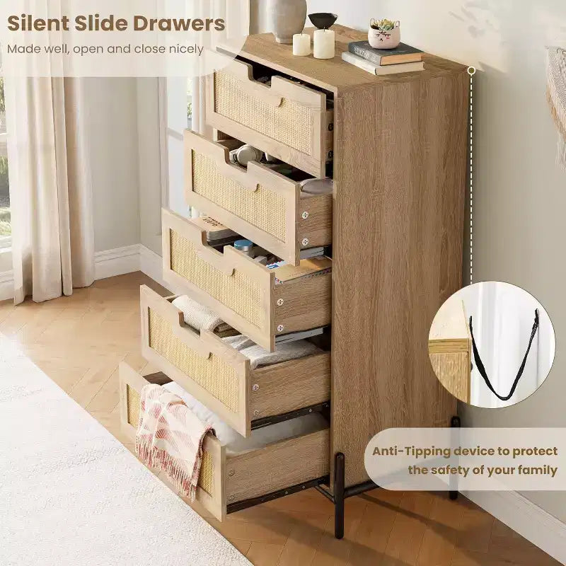 Commode à 5 tiroirs en rotin naturel avec pieds en métal, armoire de rangement moderne style ferme